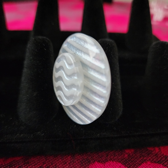 White Acrylic 70s Style Large Button Earrings. - Picture 3 of 7
